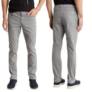 Calvin Klein Men’s Ash Grey 36x32 Easy Fit Straight Jeans NEW